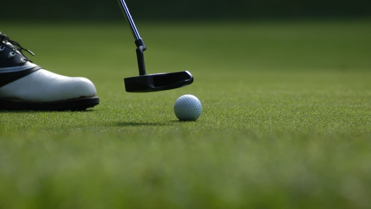 Banner sự kiện Putting Challenge tháng 10